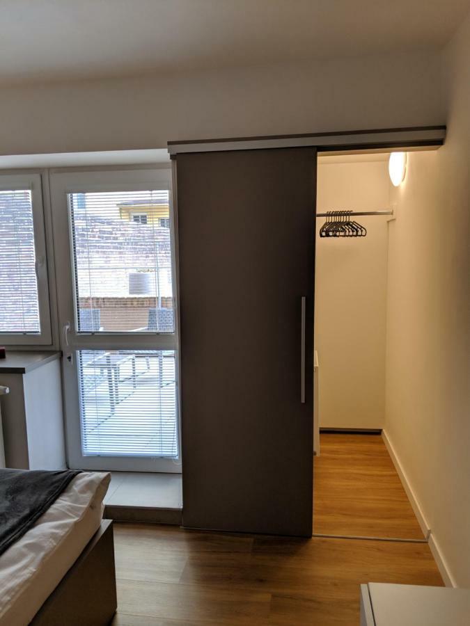 Ap 1 - Apartments 4U Brezinova "Overnight Simply" Градец-Кралове Экстерьер фото